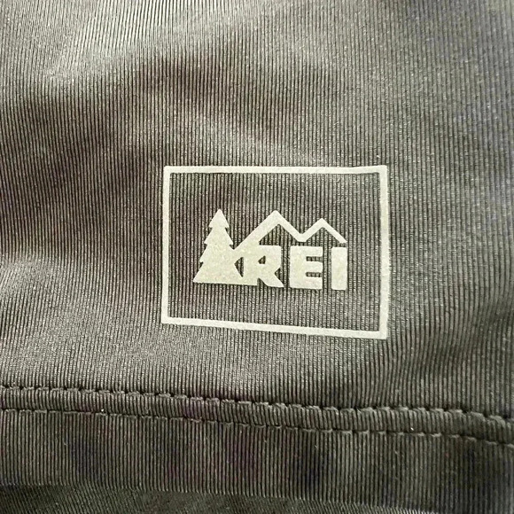 REI 2 in 1 Black Skirt with Leggings Size Medium - Picture 4 of 6